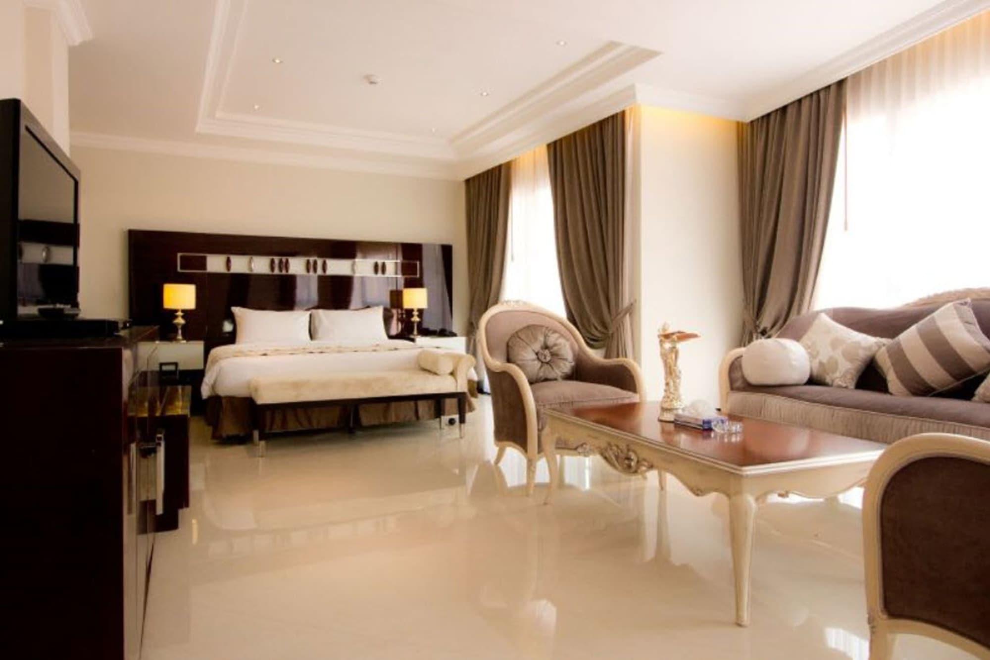 Lk Royal Wing Hotel Pattaya Buitenkant foto