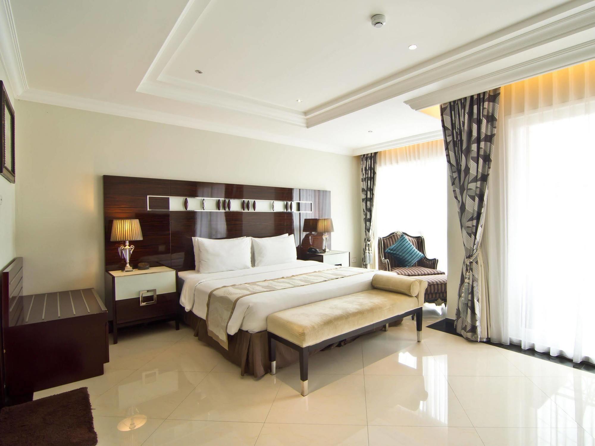 Lk Royal Wing Hotel Pattaya Buitenkant foto
