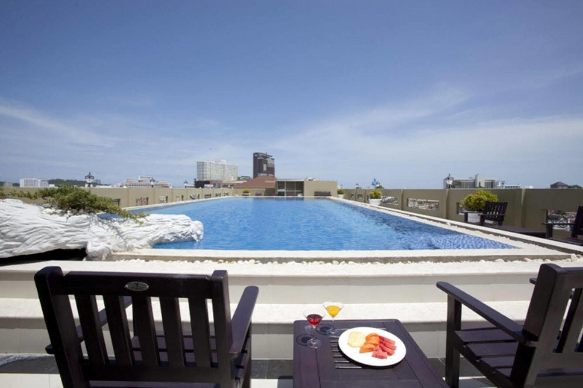 Lk Royal Wing Hotel Pattaya Buitenkant foto